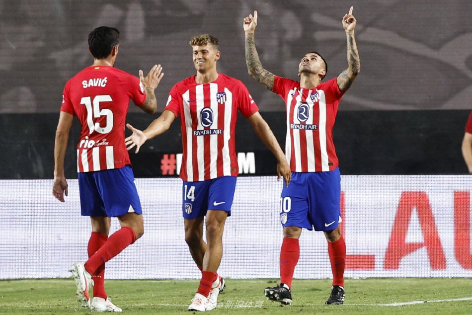 展示了他们 展示了他们