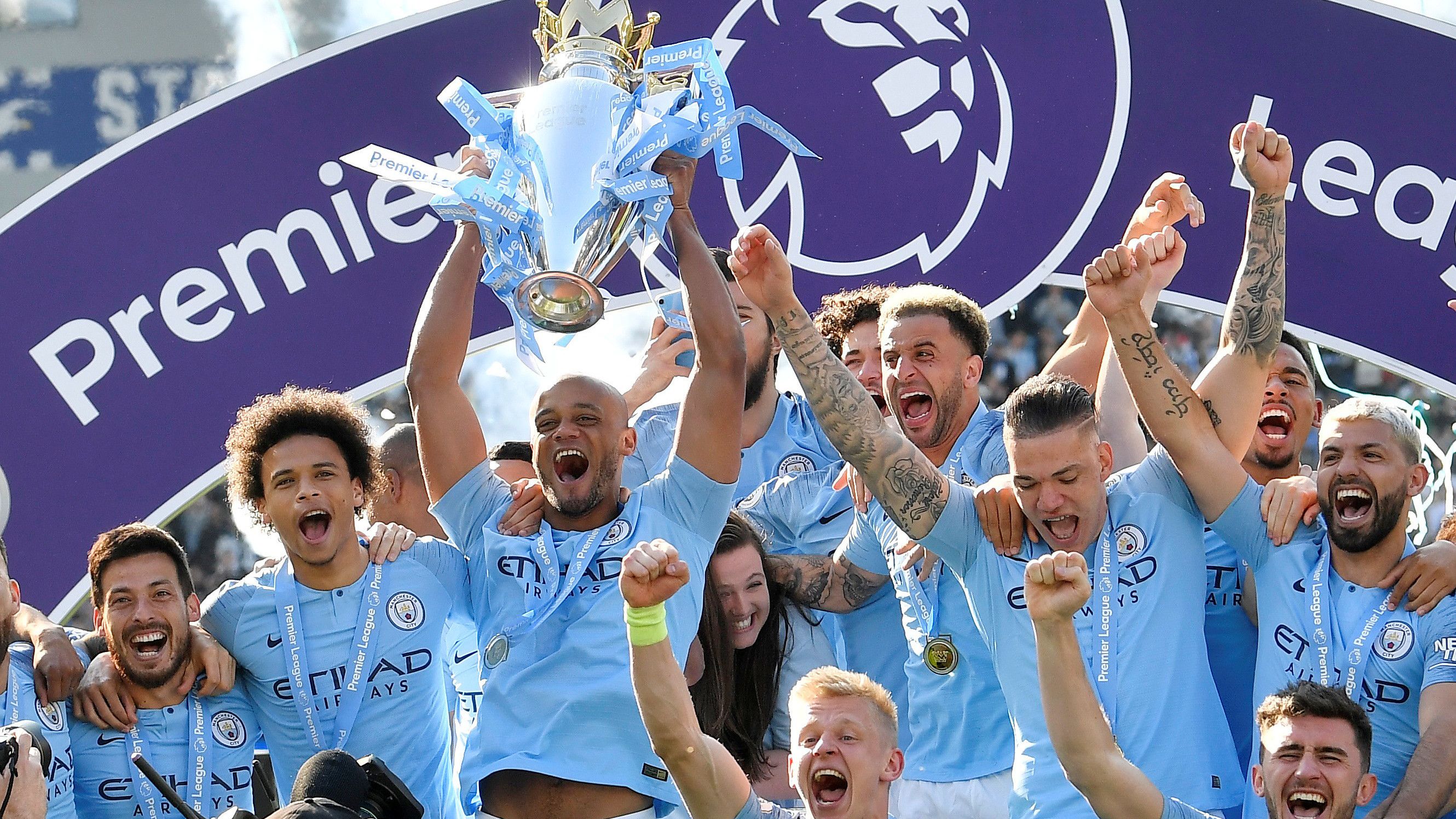 不仅是对他 不仅是对他