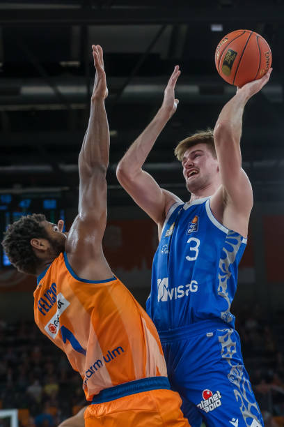 球迷重新审 球迷重新审